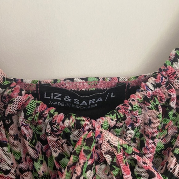 Liz & Sara | Floral Mesh Dress - Picture 4 of 5